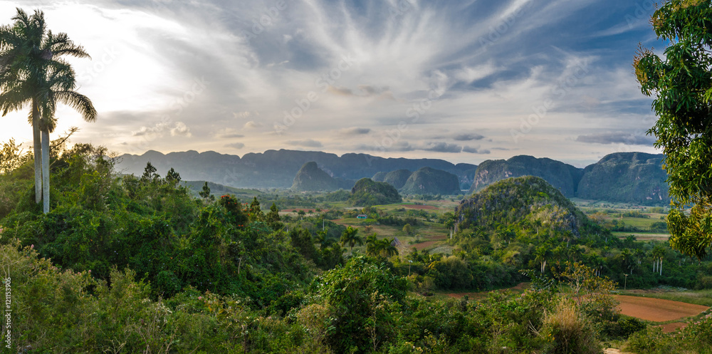 Valle de Vinales, Cuba, Sunset Valle de Vinales, Cuba, Sunset