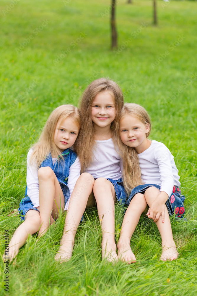 Fototapeta premium Beautiful girlfriend resting on the nature