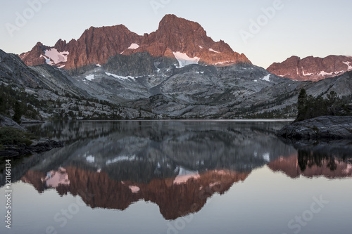 Bild auf Leinwand Banner Peak Reflecting on Garnet Lake, Ansel Adams Wilderness