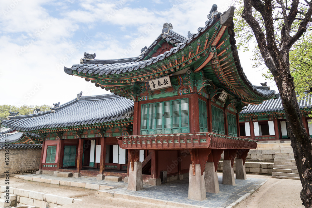 Ornate wooden building at Seongjeonggak (Crown Prince's Study) at the Changdeokgung Palace in Seoul, South Korea.