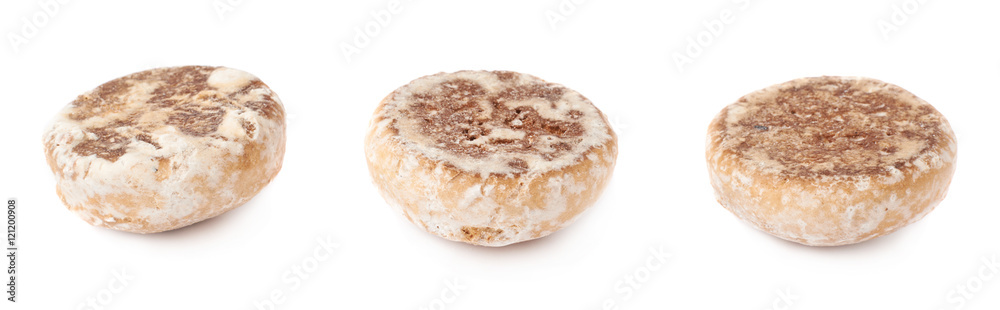 Set of small cake gingerbread isolated over the white background Set of small cake gingerbread isolated over the white background