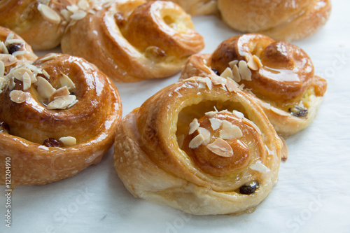 Raisin cream roll danish