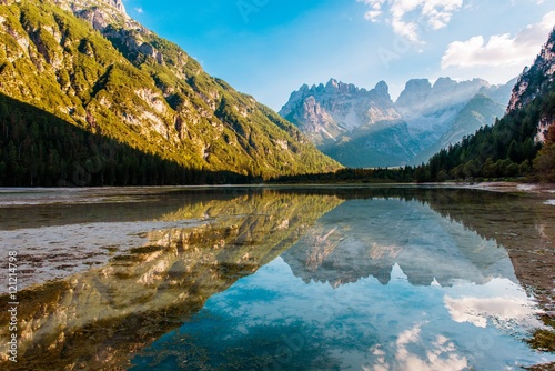 Fototapeta Naklejka Na Ścianę i Meble -  Dolomites Lago di Landro