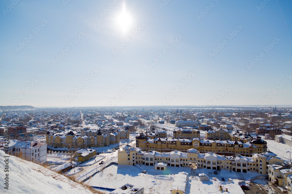 Сибирский город Тобольск зимним солнечным днем
