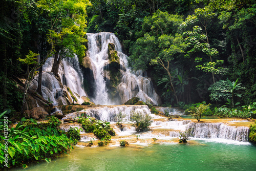 Fototapeta Naklejka Na Ścianę i Meble -  Kuang Si waterfall in Laos, Luang Prabang