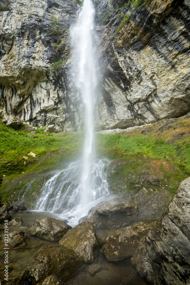 Obraz premium landscape with waterefall from the mountains in summer