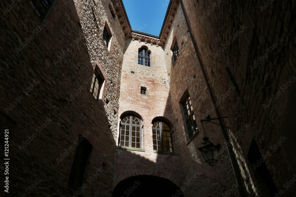 Castello di Zavattarello