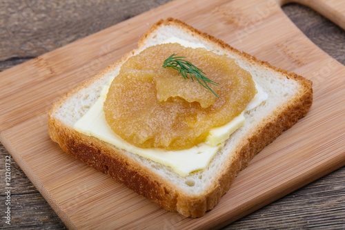 Sandwich with herring roe