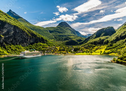 Geirangerfjord, Norwegen photo
