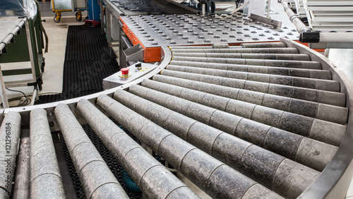 Assembly roller line.