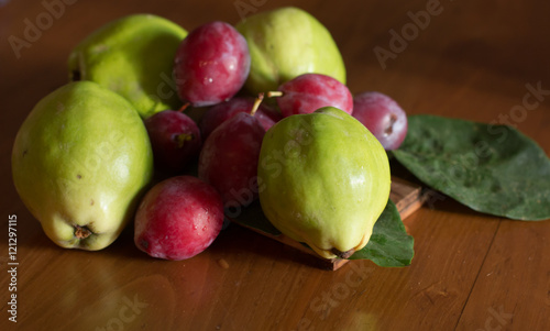 The green quince photo