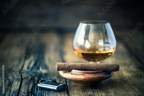 hand rolled cuban cigar photo