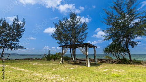 Canvastavla Tent on a lawn at the coast