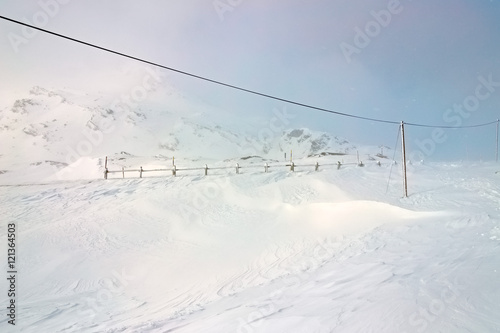 Inverno, Montagna paesaggio innevato. © serghi8