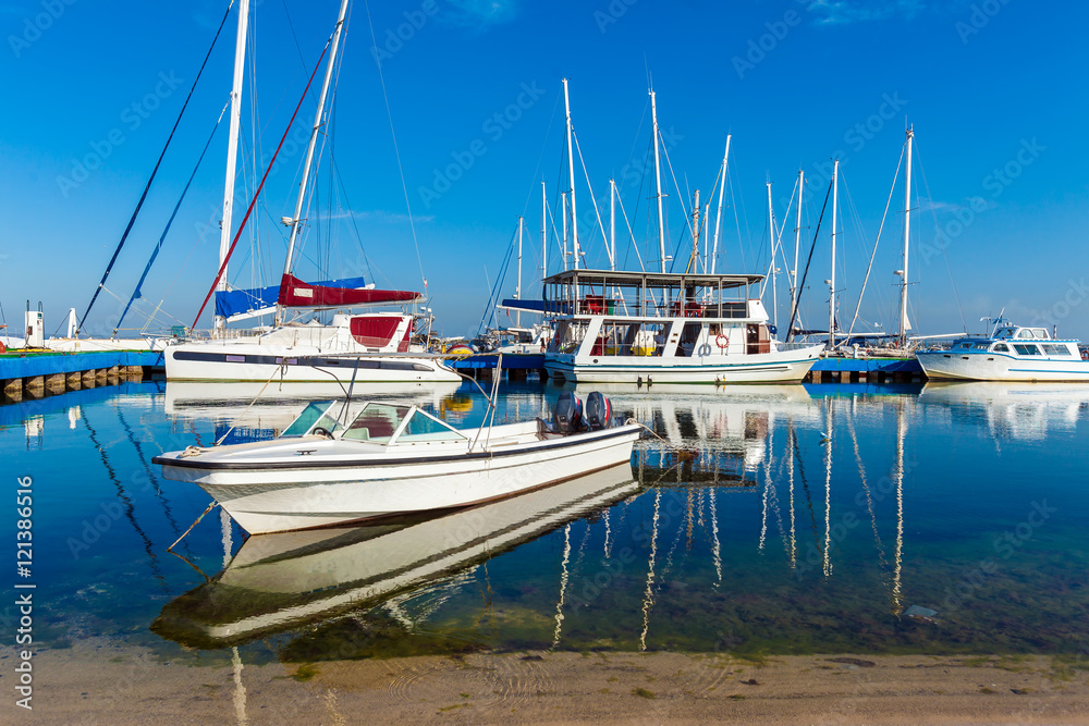 Fototapeta premium Yacht marine in Cienfuegos