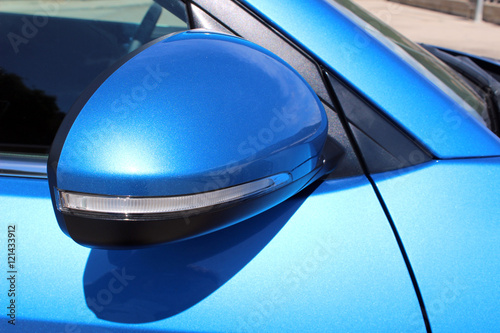 Retrovisor eléctrico con iluminación LED