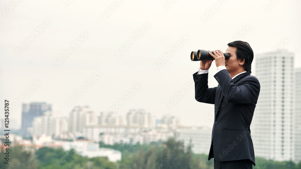 Looking at perspectives Looking at perspectives