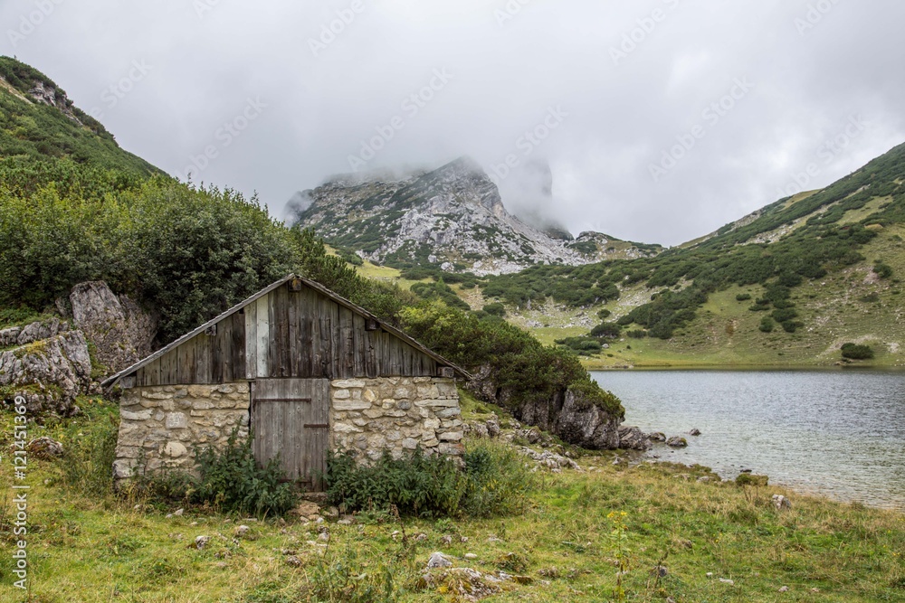 Zireiner See Tirol Wanderung Gebirge Alpen Zireiner See Tirol Wanderung Gebirge Alpen
