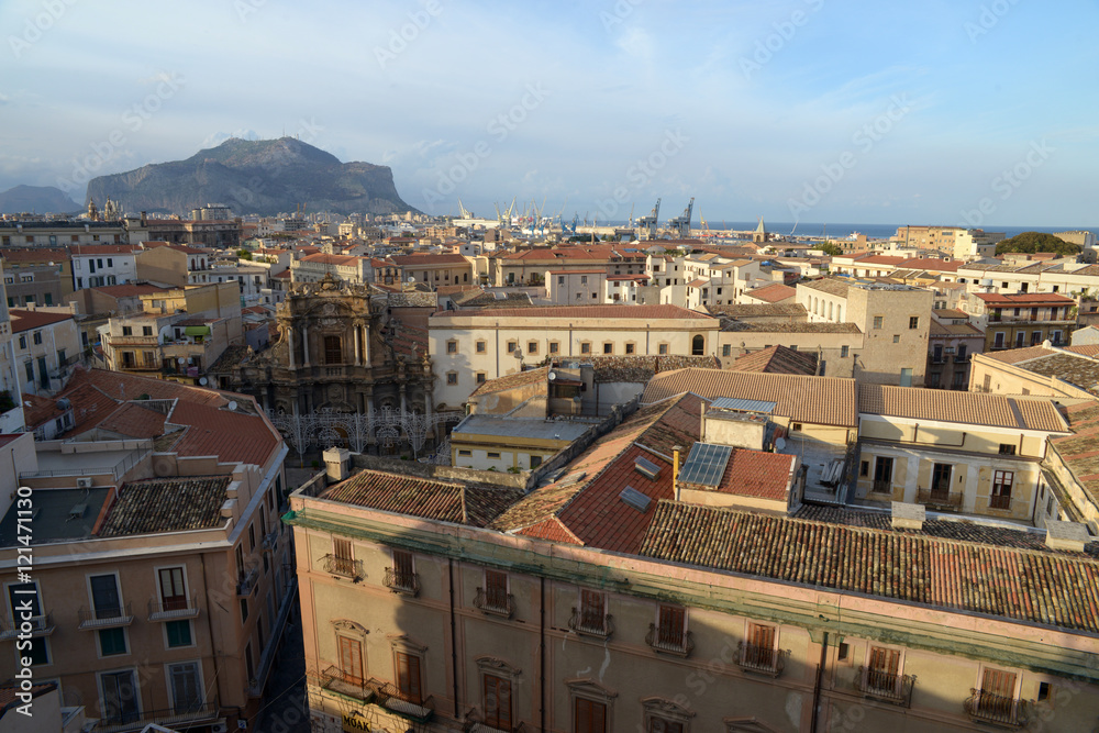 Vue générale de Palerme avec le mont Ercta