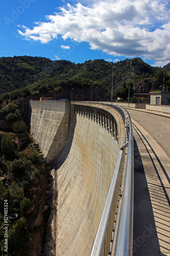 Wallpaper Mural Embalse de la Baells, Cataluña (España) Torontodigital.ca
