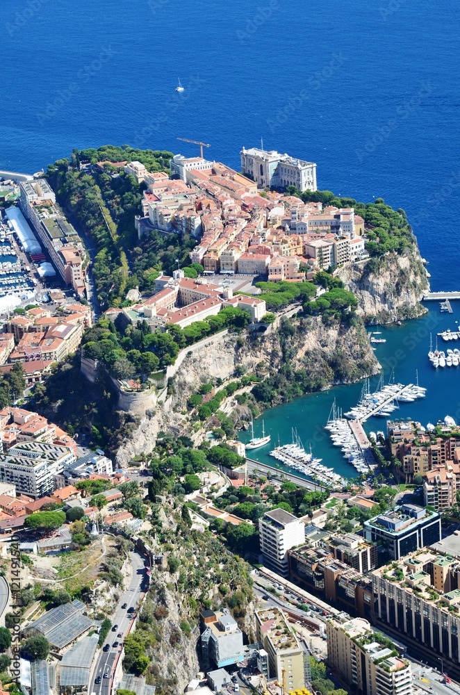 Rocher de Monaco, infrastructures portuaire et routière 