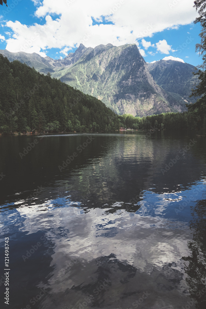 Lake and mountains in Austria