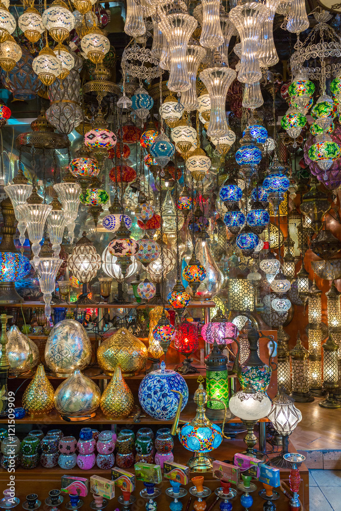 Traditional lamps at Grand Bazaar