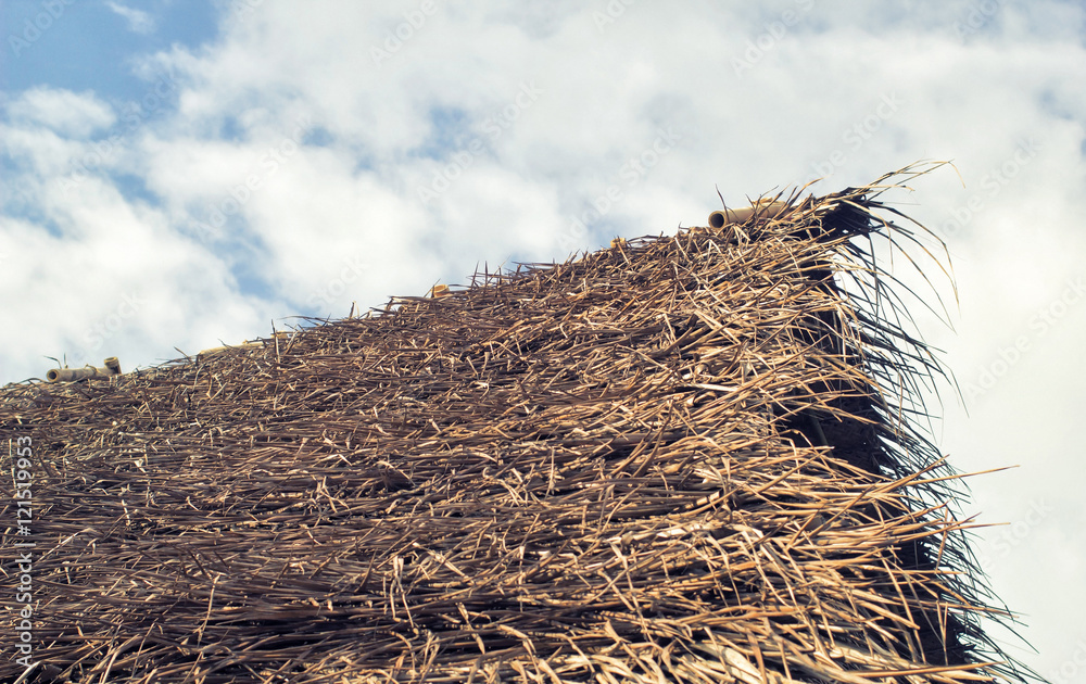 Fototapeta premium roof of woven bamboo