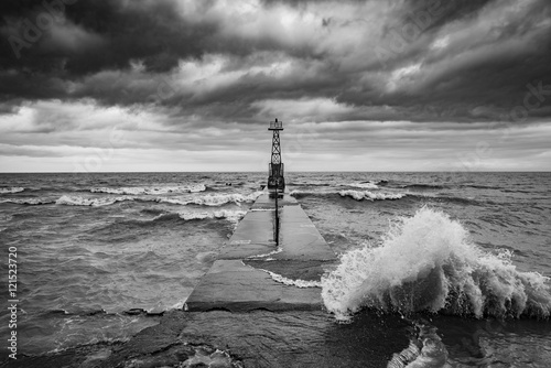 Obraz na płótnie Lake Michigan Storm Hits the Lighthouse w salonie