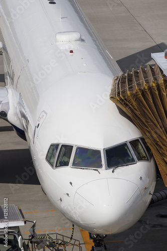 ボーディンゲートで待機する旅客機