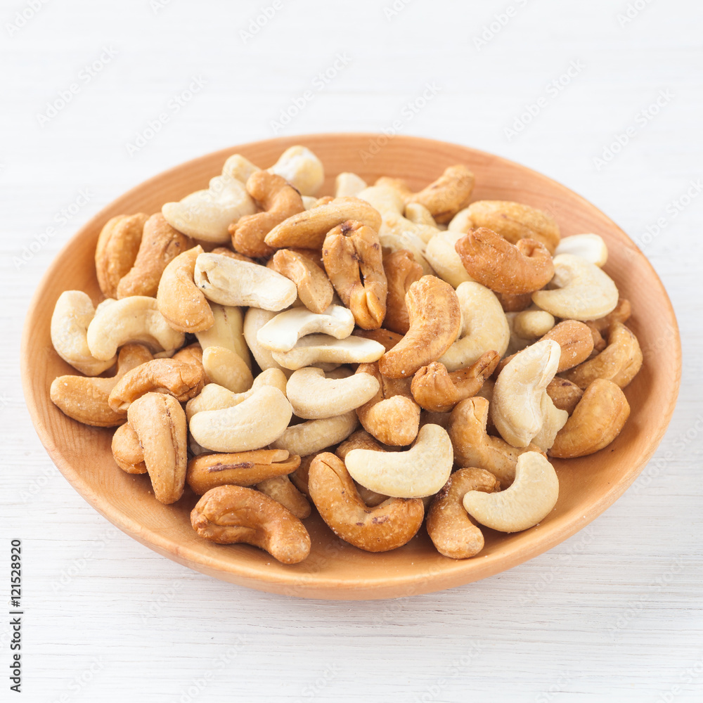 Cashew nuts , The World 's Healthiest Foods Cashew nuts , The World 's Healthiest Foods