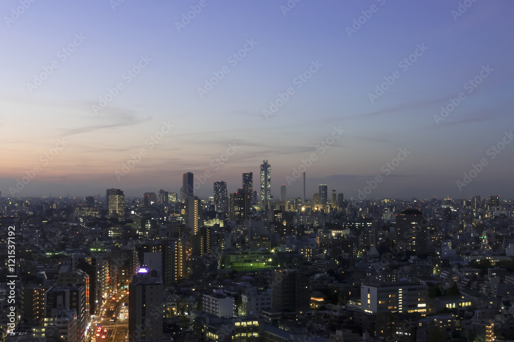 東京都市風景　池袋高層ビル群と街並　夜景　夕景　トワイライト　黄昏　