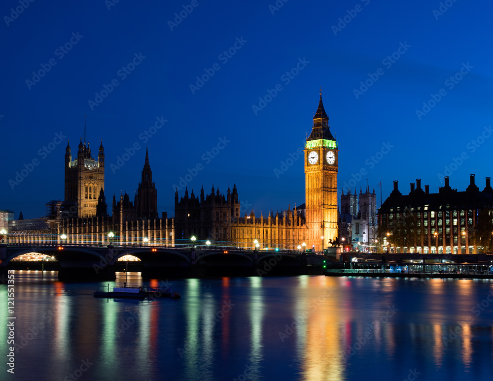 Fototapeta premium Budynek Big Ben i Westminster Parliament w Londynie nocą