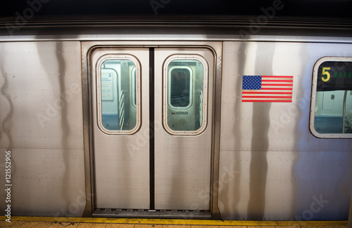 Subway train arrived at subway station, Manhattan, New York © nielsvos