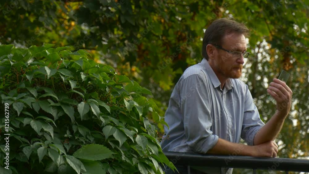 Redbeard Man Stops Talking on Phone With Daughter Redbeard Man Stops Talking on Phone With Daughter