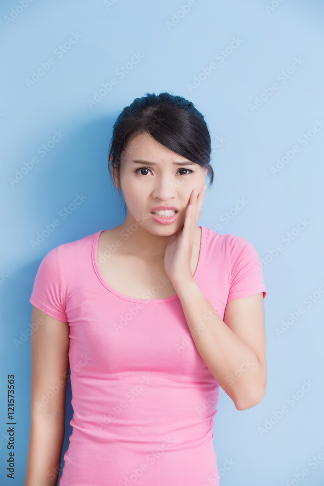 woman have toothache woman have toothache