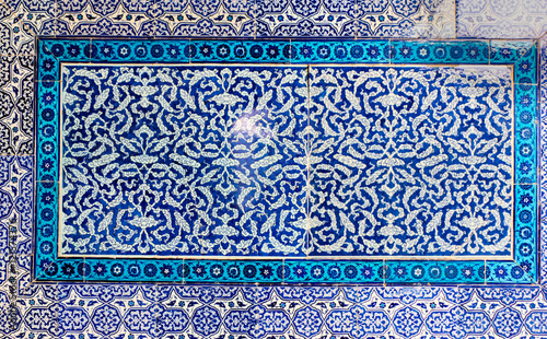 Tile patern from the Topkapı Palace in Istanbul, Turkey