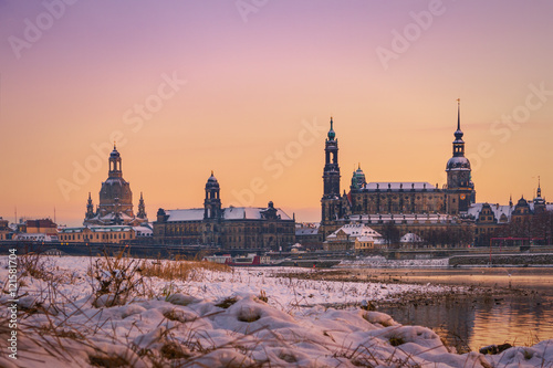 Dresden Sonnenuntergang im Winter