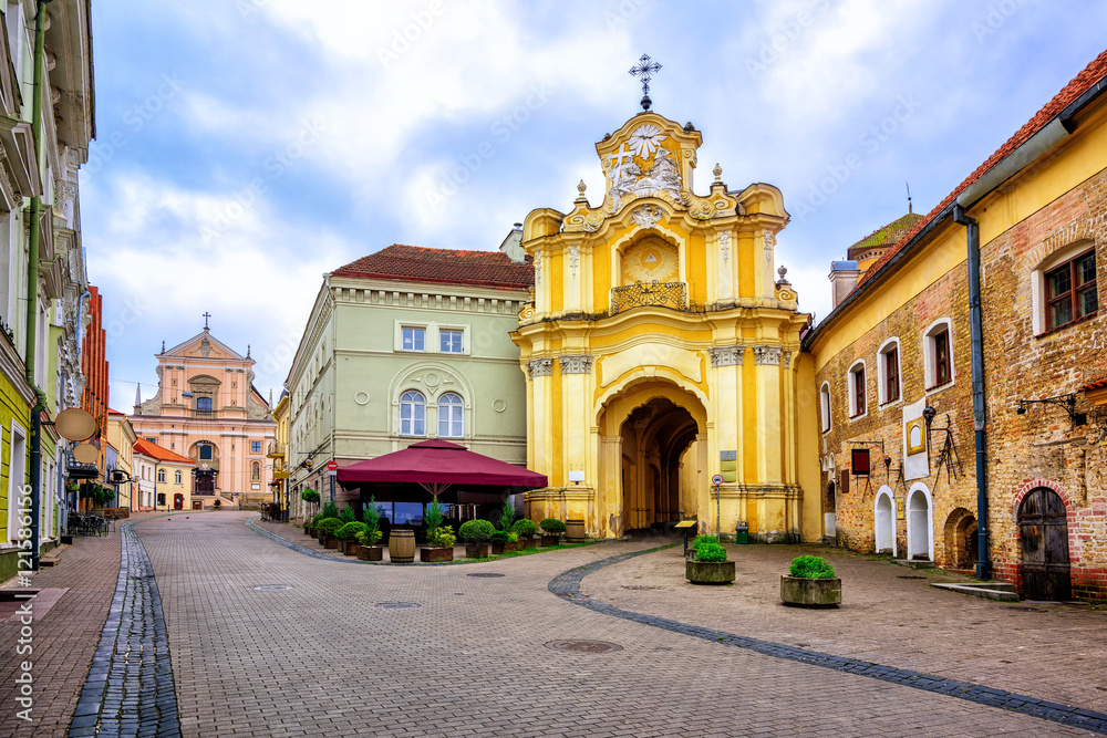 Fototapeta premium Stare miasto w Wilnie, Litwa