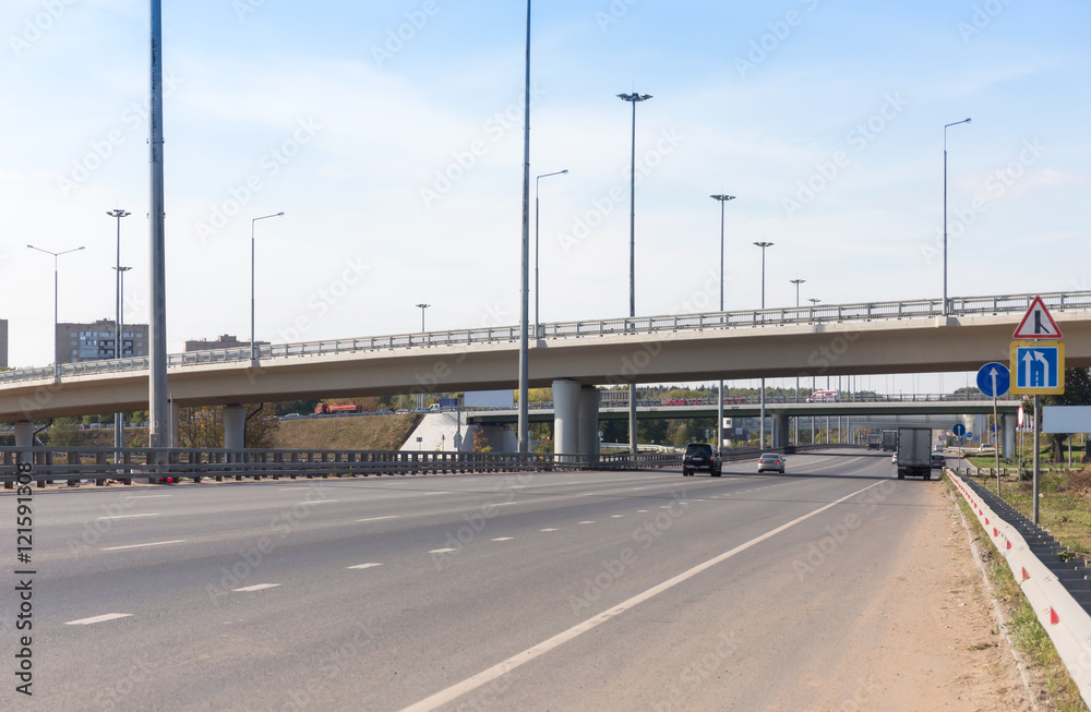 Multilane highway and overpass