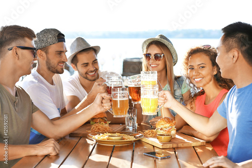 Group of friends hanging ou...