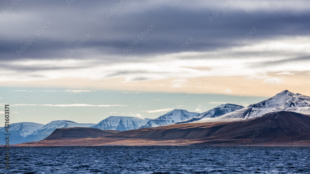 Svalbard montains 