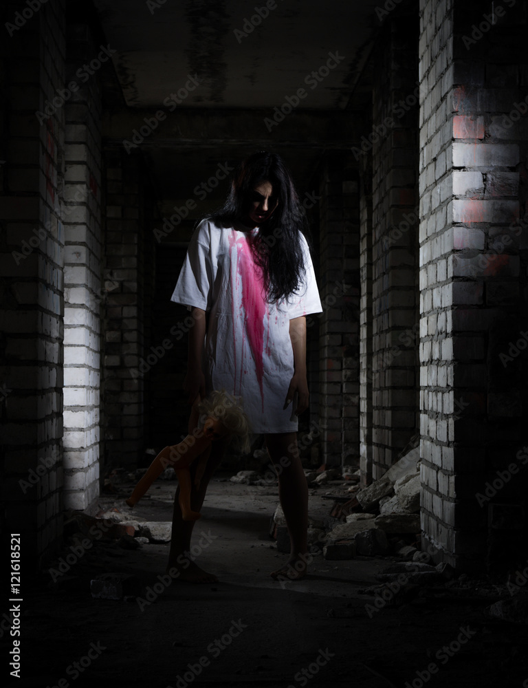 Fototapeta premium Zombie girl