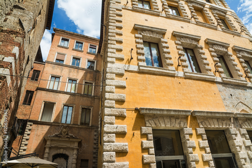 Fototapeta premium Tantucci Palace in Siena