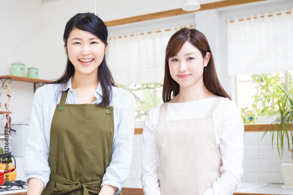 女性 主婦 キッチン 女性 主婦 キッチン