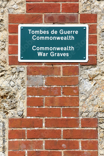 Commonweatlth war Graves. Tombes de guerre Commonwealth. Cimetière militaire Français comprenant 328 tombes de Columériens, d'Anglais, Hollandais et d'Africains morts pour la France en 1914-1918.