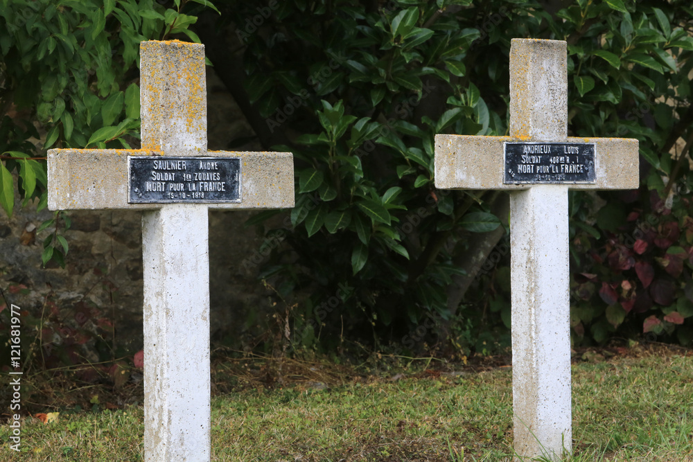 Commonweatlth War Graves. Tombes De Guerre Commonwealth. Cimeti Re ...