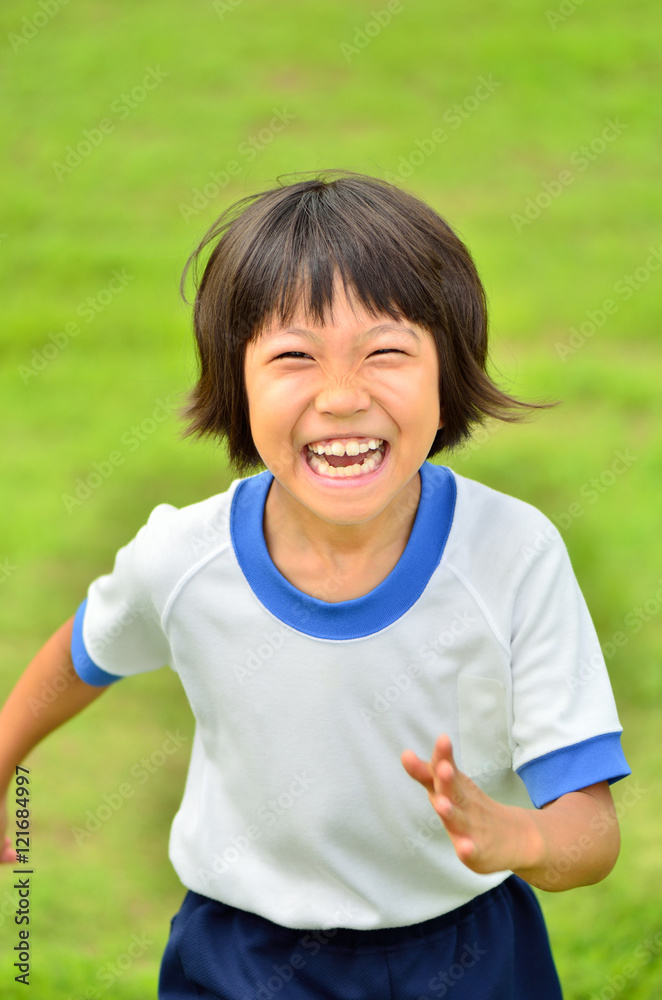 走る女の子(体操服、運動会) 走る女の子(体操服、運動会)