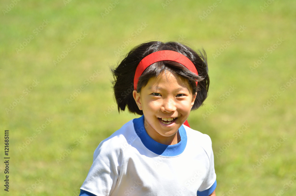 走る女の子（体操服、運動会）