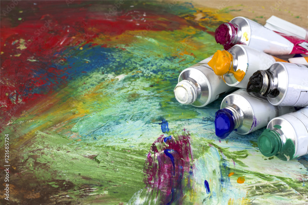 Fototapeta premium Paint colors on a artist pallette